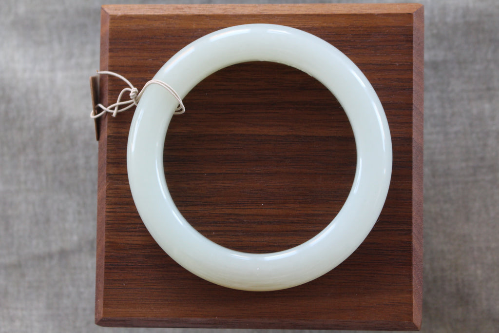 Natural Russian Green Jade ‘Sugar White’ Bangle Bracelet – 58.4mm (俄青白一口糖 ~ 卡58.4)